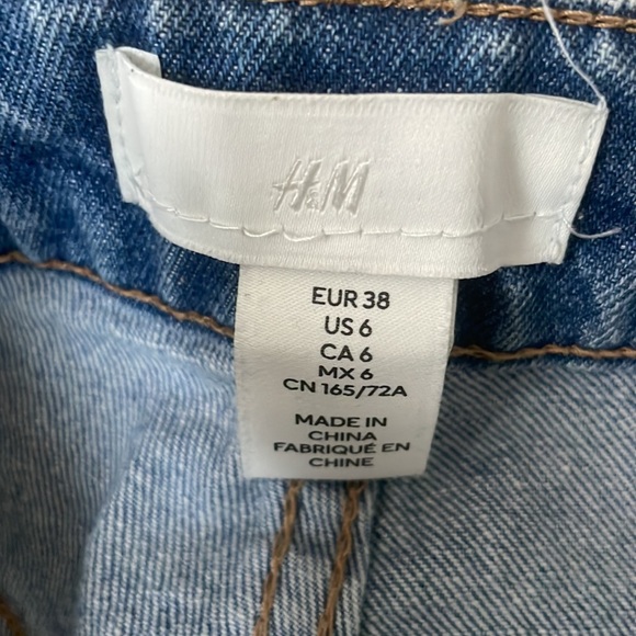 H&M Jean Shorts - Picture 3 of 4